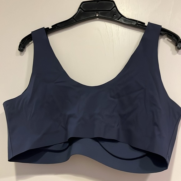 Knix set of 3 pull over bras. XXXL (42 A-C) - Picture 4 of 7